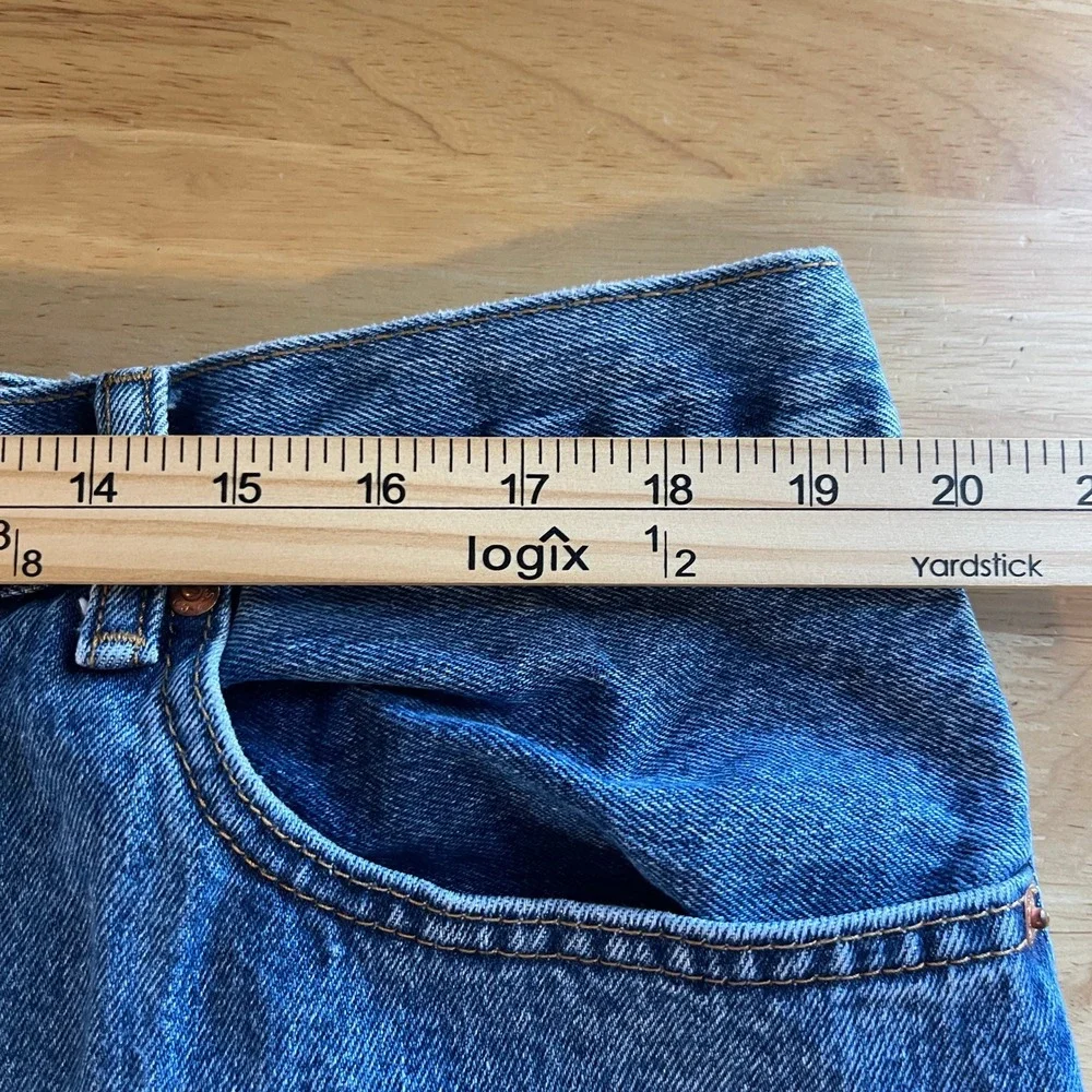 Y2K Levis 550 Relaxed Fit 40x32 100% Cotton Medium Wash Denim Blue Jeans Zip Fly